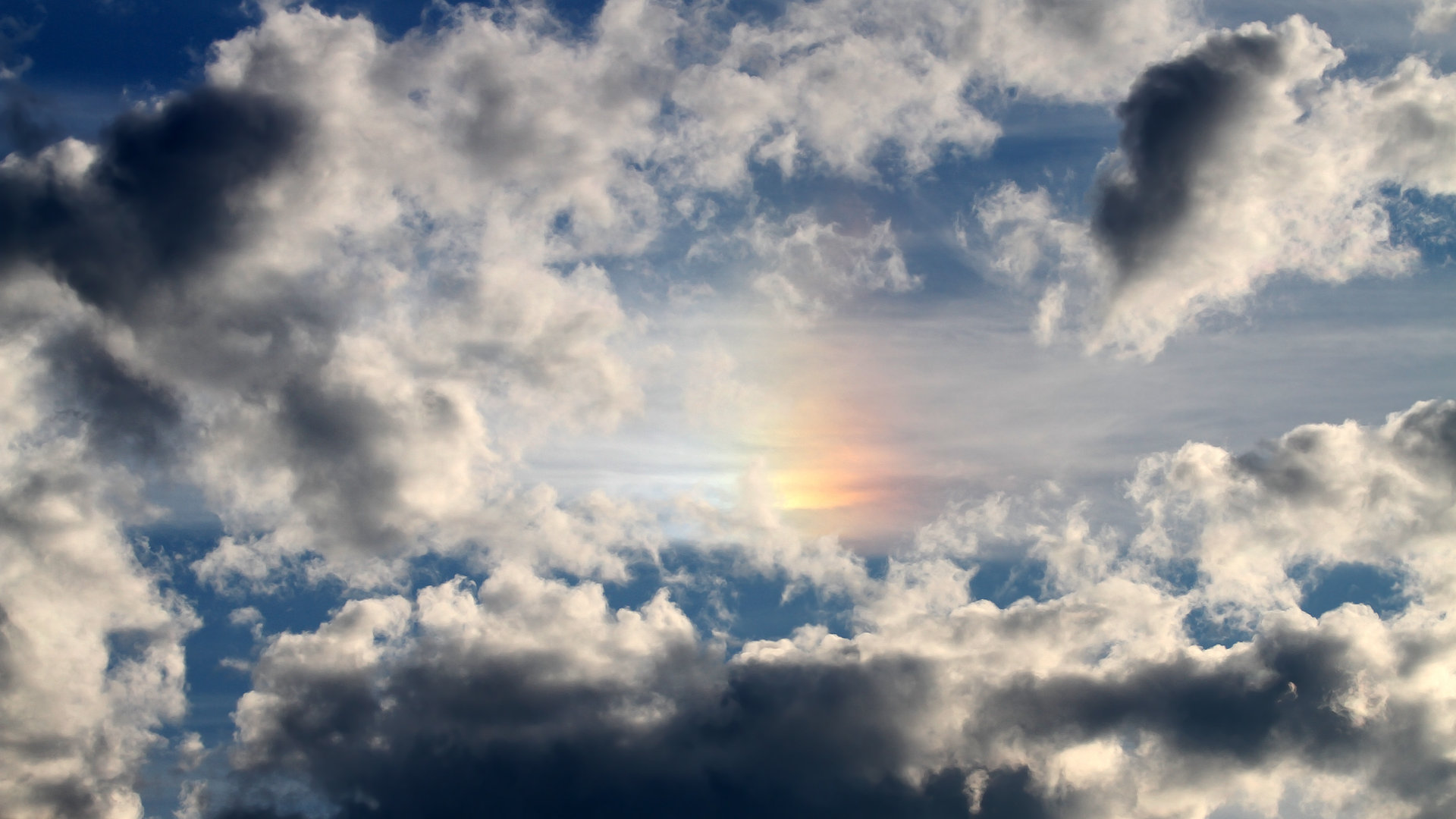 开云体育在线-F1街道赛焦点战，爵士斩落尼克斯，街道上的王者对决与速度传奇