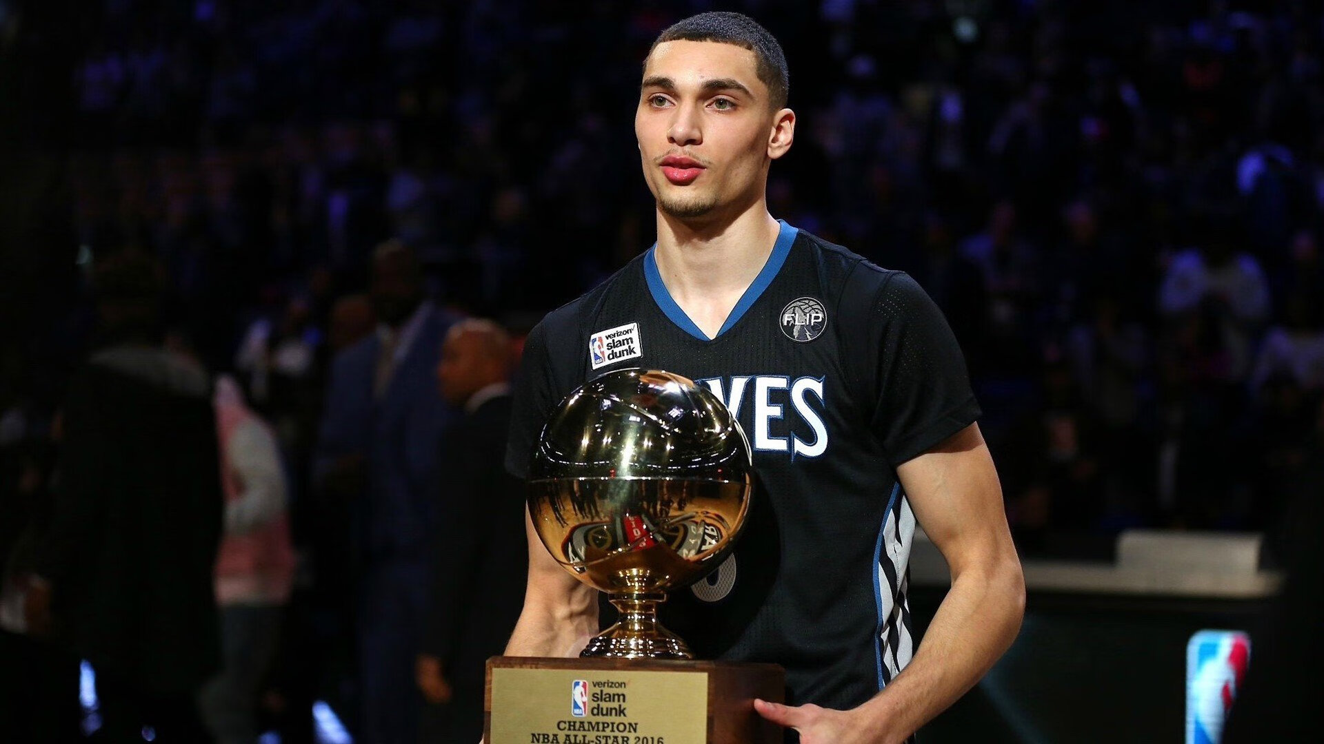 开拓者决胜局力克奇才，小贾伦意甲焦点战独揽乾坤—体育世界的双星闪耀时刻