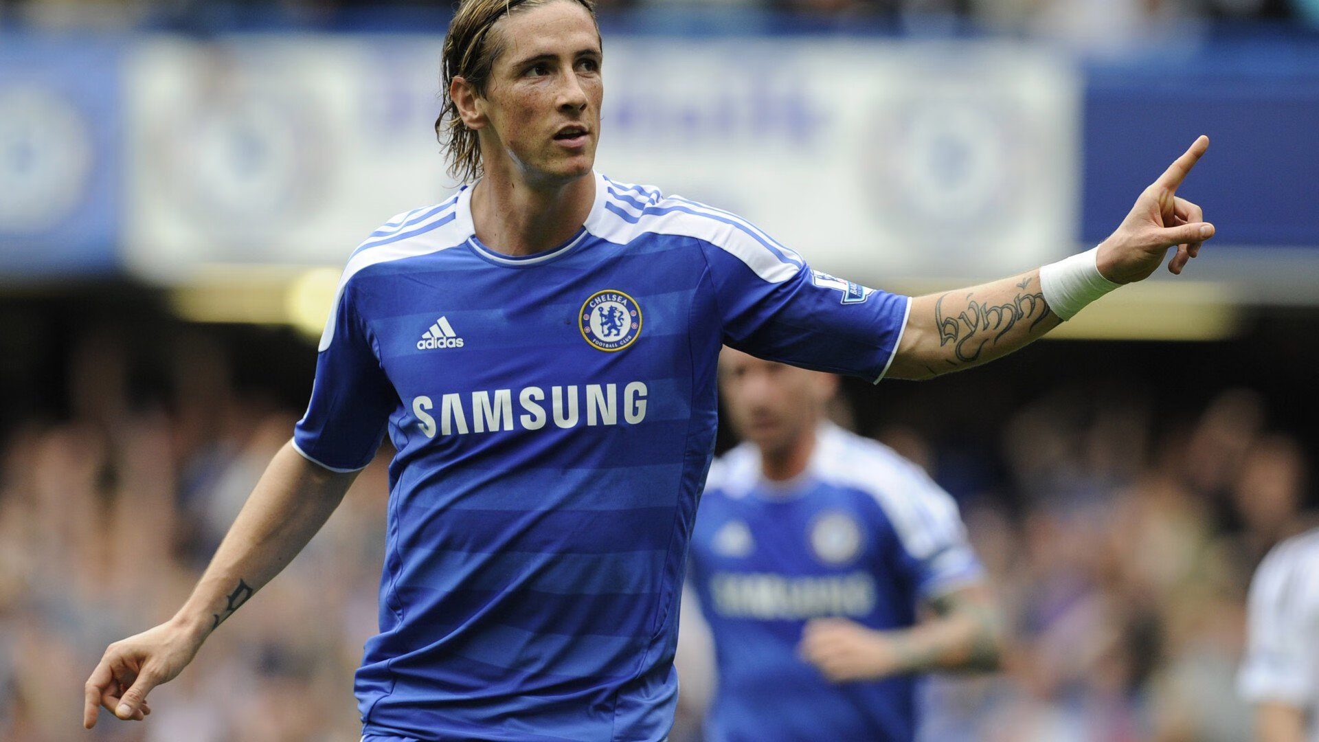 当伯纳乌遇见阿尔卑斯，一场国家德比撕开的，是瑞士与奥地利埋在足球里的千年账本