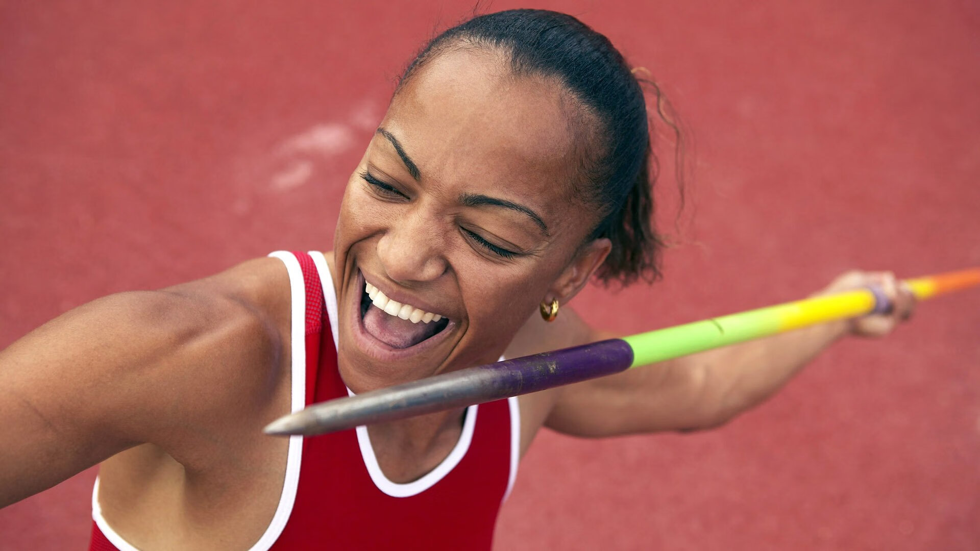 范弗利特37分导演逆转,国王险胜广东!NBA老将给CBA豪强上的关键一课