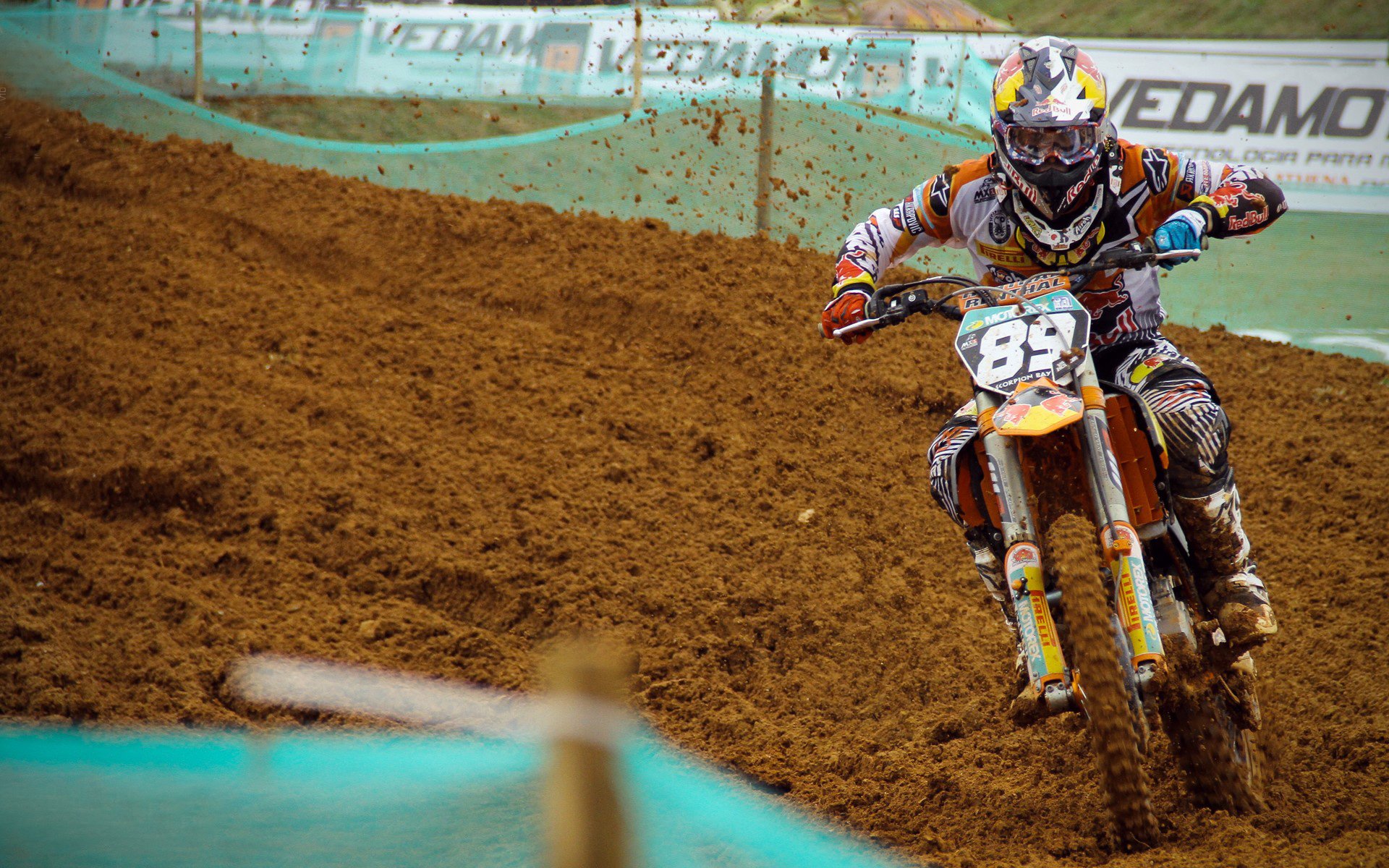 梅西存在感拉满,马竞踏平荷兰,一场颠覆传统的足球盛宴